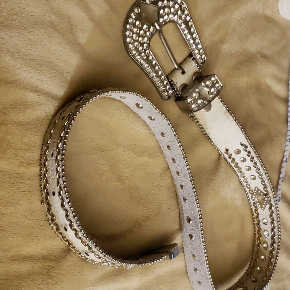 Boot barn belt
